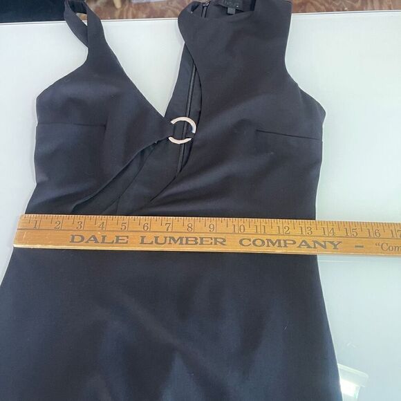 H:ours x Revolve Black Sleeveless Cutout Safiya Mini Dress Medium - Picture 9 of 9